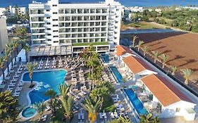 Bohemian Gardens Hotel